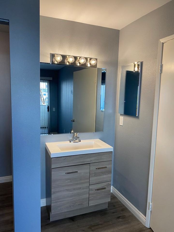 Uptown Villas | Spacious Apartments with parking in Grant Hill! - Photo 5 of 31