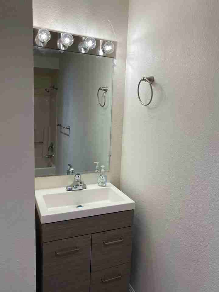 Uptown Villas | Spacious Apartments with parking in Grant Hill! - Photo 7 of 31