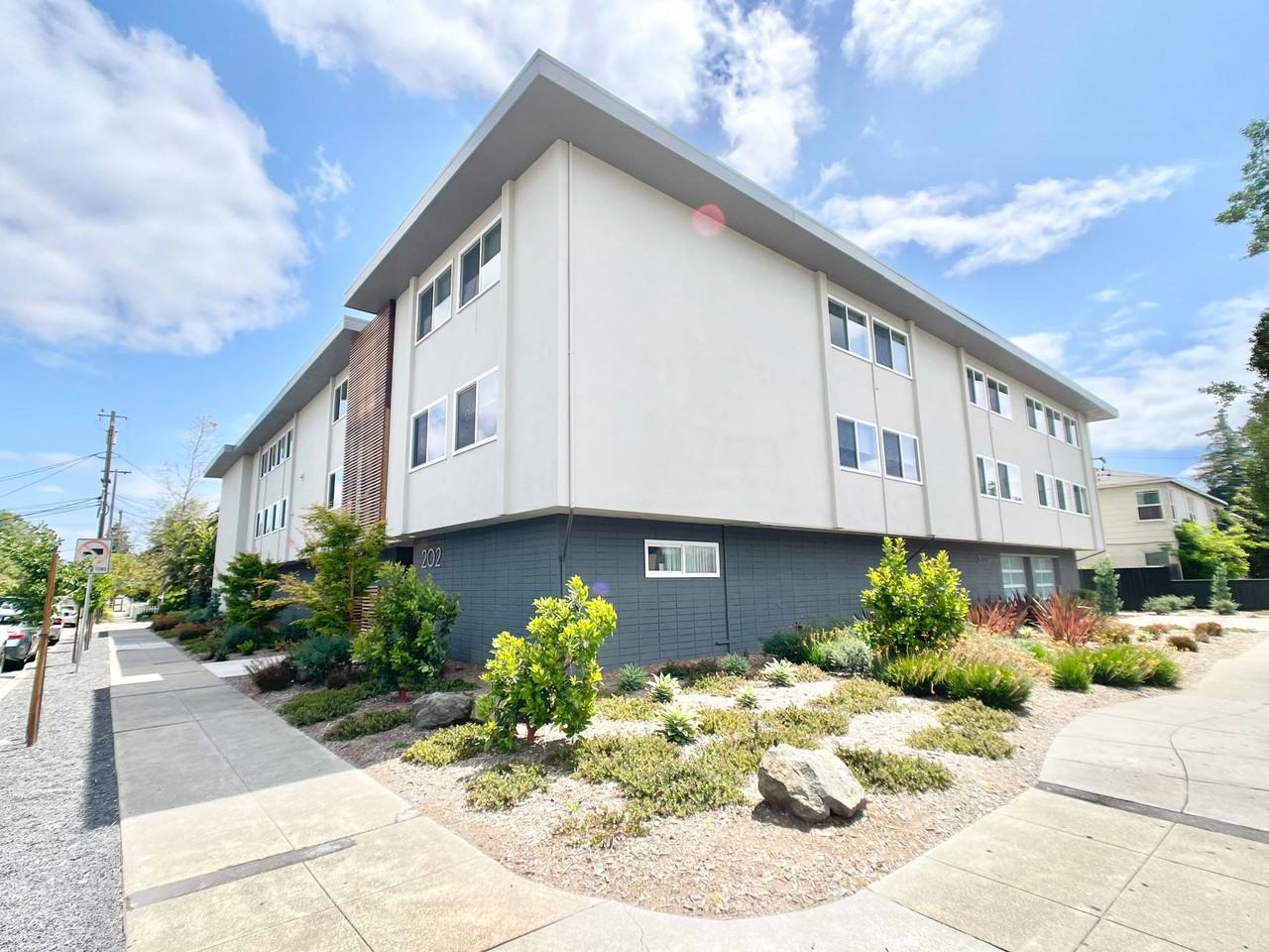 202 Samson - Photo 2 of 2