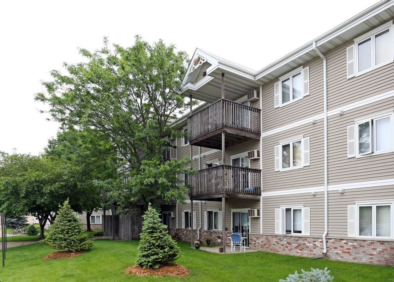 Oakland Pointe I - Photo 2 of 50