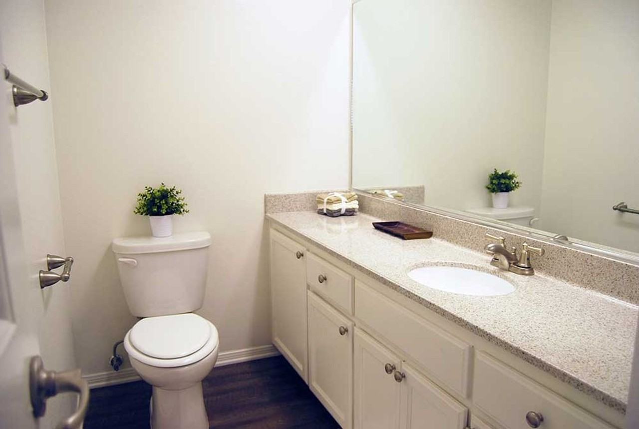 Casa Townhomes - Photo 5 of 16