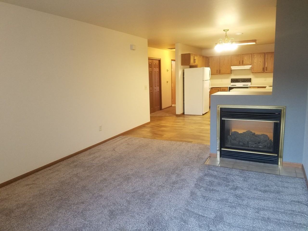2825 Prestige Ct - Photo 2 of 21