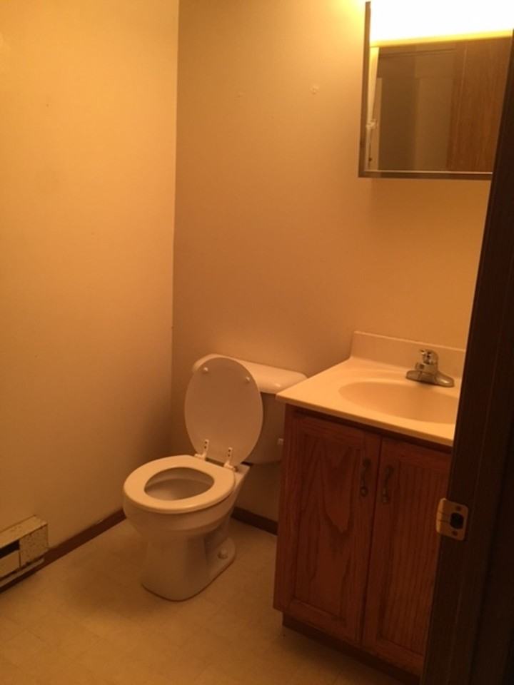 092-406 E Elm - Photo 4 of 7