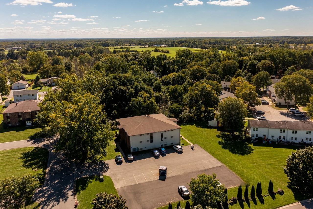 Ashwood Crossing - Photo 3 of 23