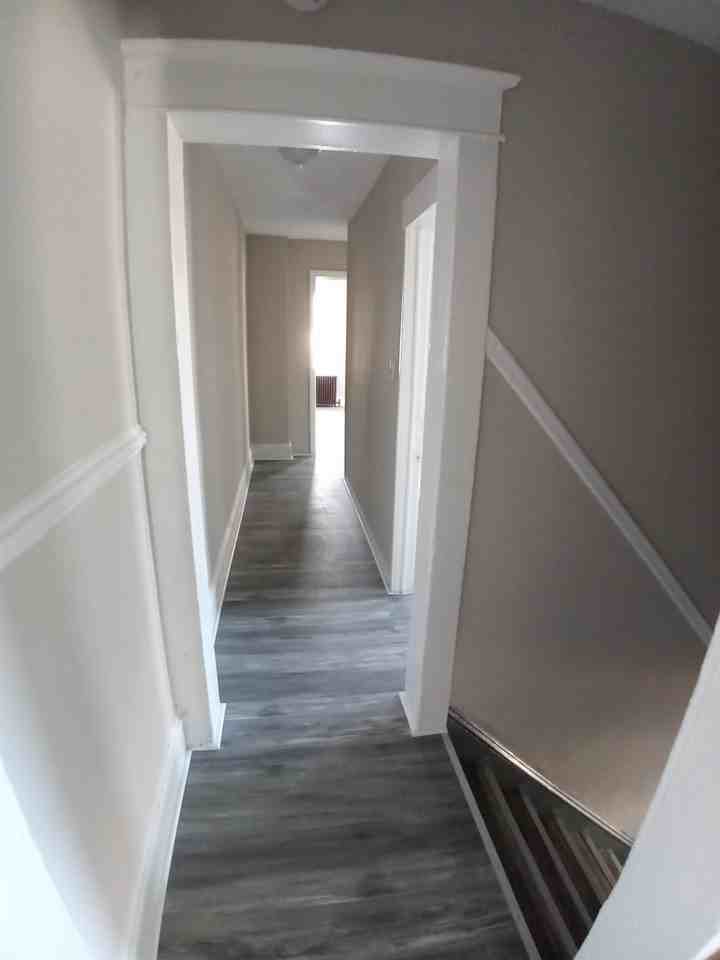 917 Church St - Photo 5 of 9