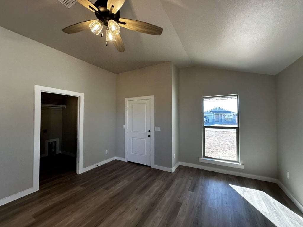 1706 132nd St - Photo 3 of 25