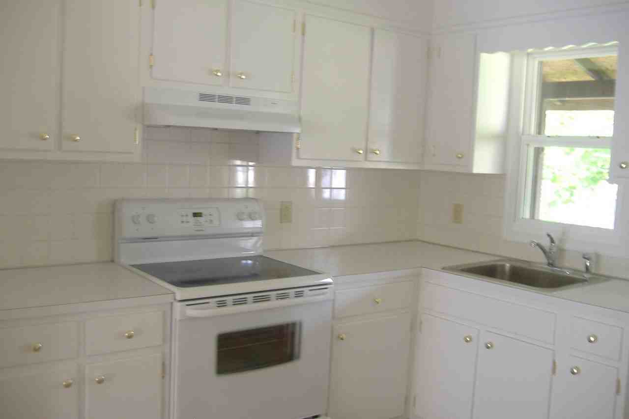 West Main Apartments - Photo 3 of 4