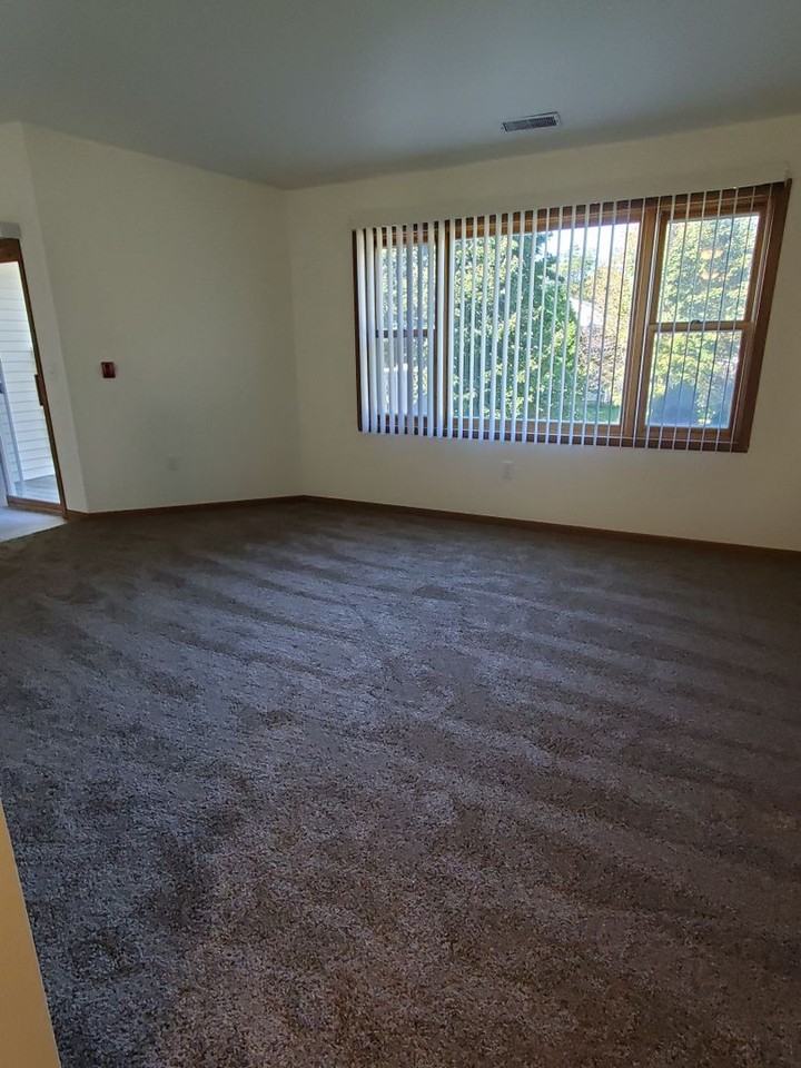 Sunny Meadows Apartments - Photo 7 of 14