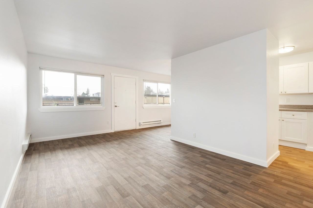 39th Ave Flats - Photo 4 of 20