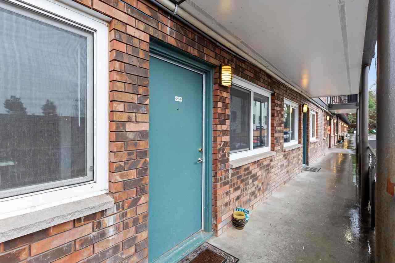 39th Ave Flats - Photo 4 of 5