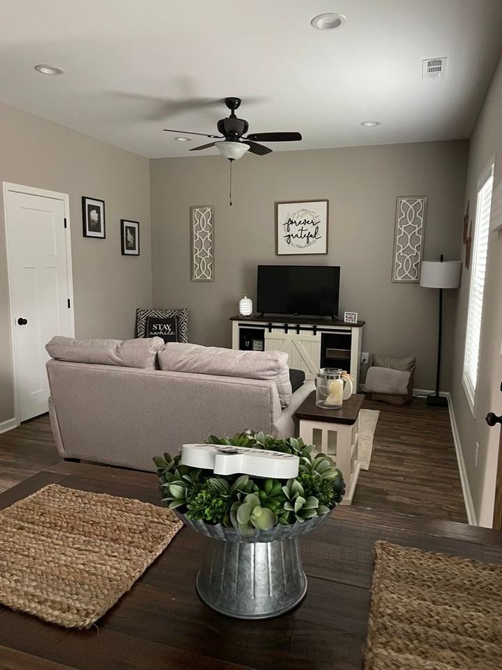 Spring Creek Apartments - Photo 2 of 13