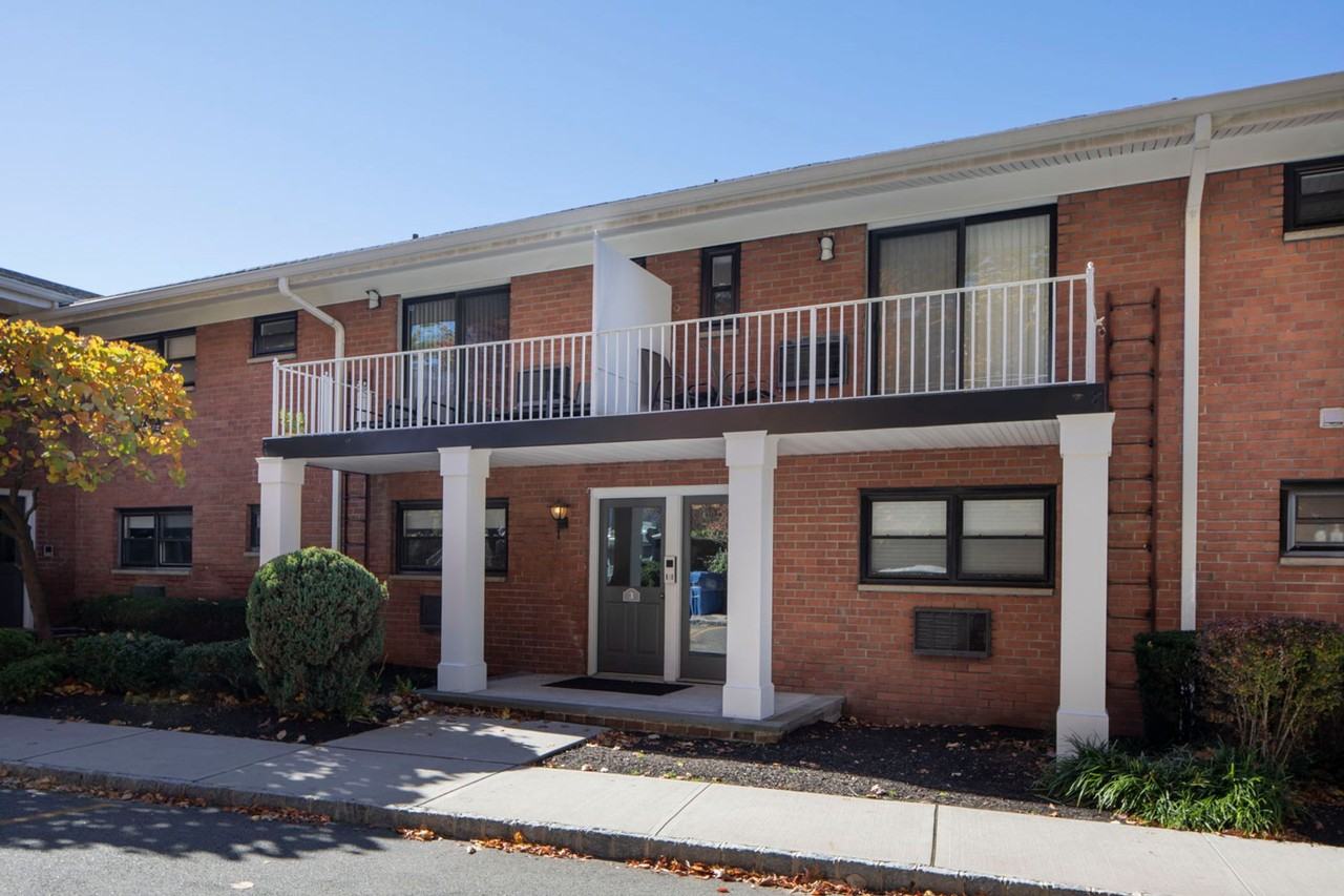 The Linden Apartments: In - Photo 6 of 50