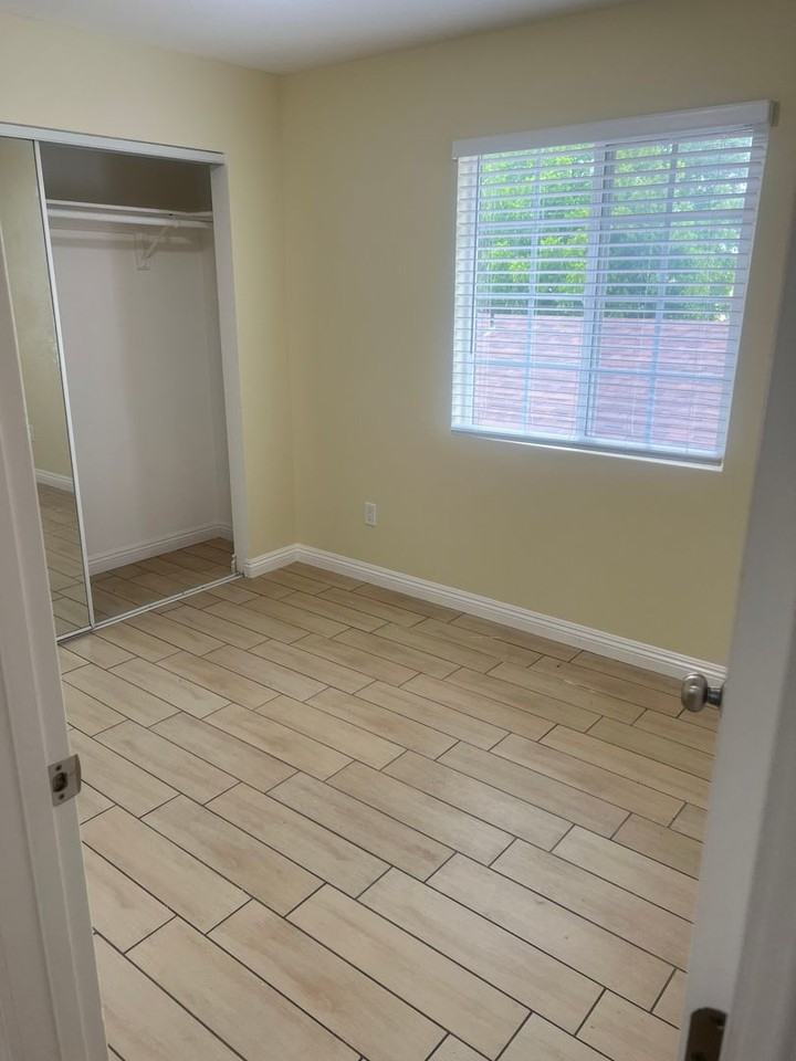 3856 S. Normandie Ave - Photo 6 of 34