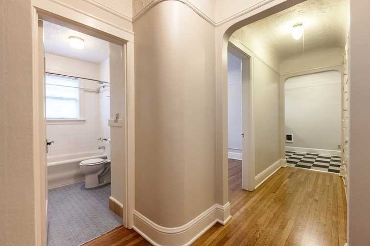 ESTELLE COURT APARTMENTS (MCM10) - Photo 5 of 13