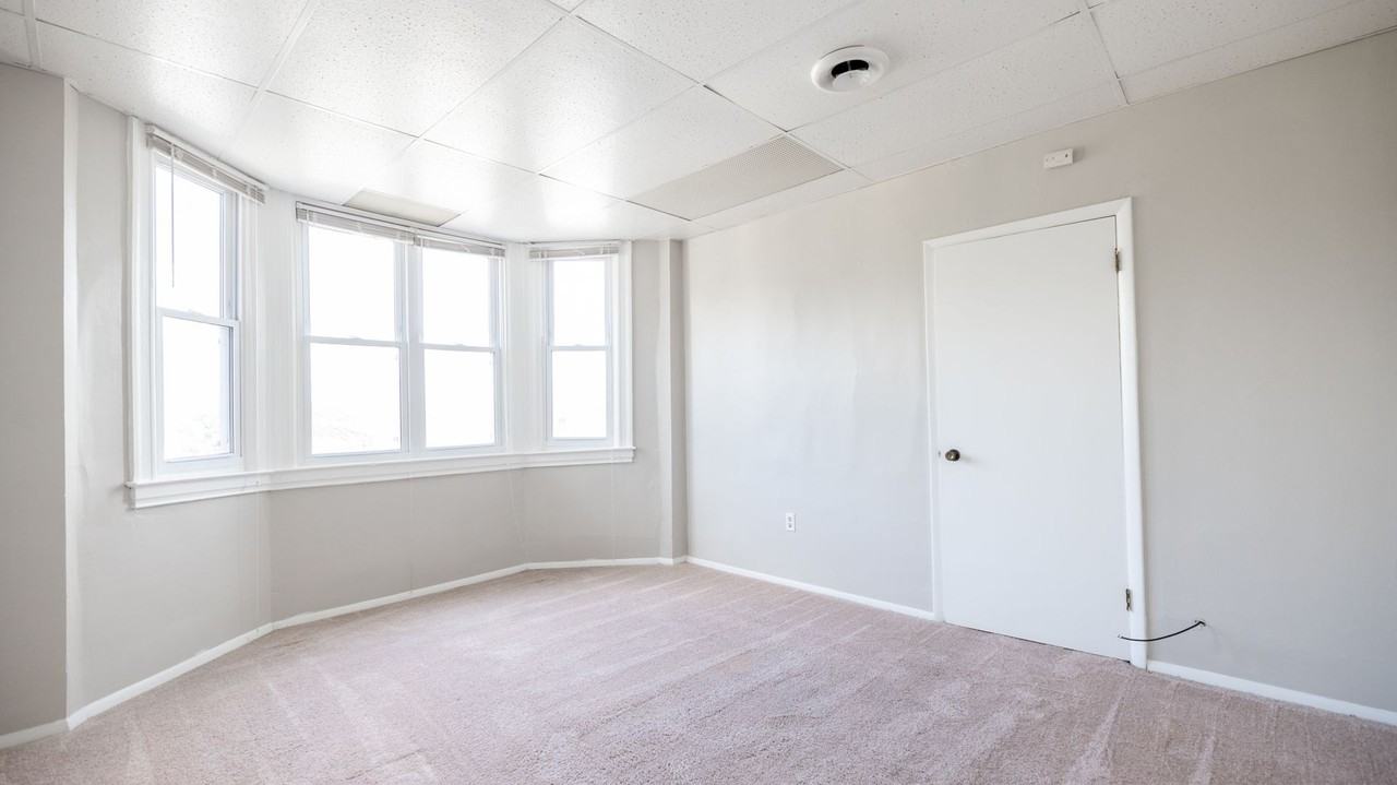 Fallowfield Apartments - Photo 2 of 42