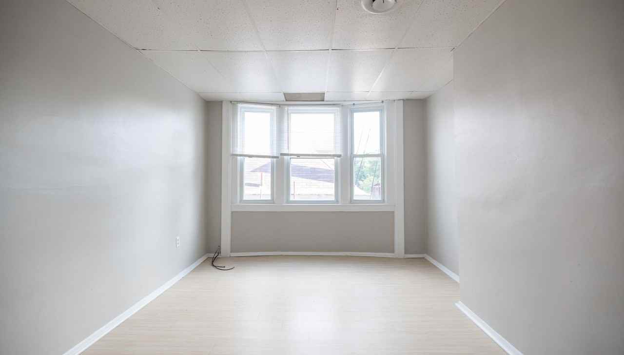 Fallowfield Apartments - Photo 5 of 42