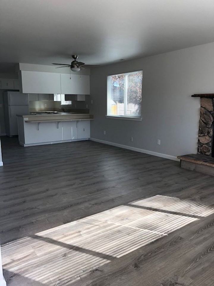 Prairie Place Duplexes - Photo 4 of 17