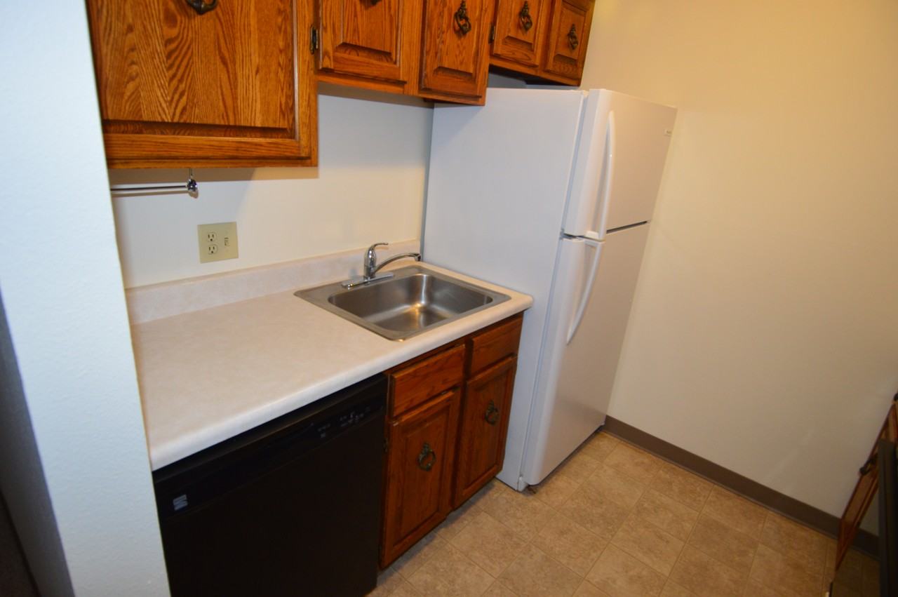 Cedarwood 2511 - Photo 2 of 3