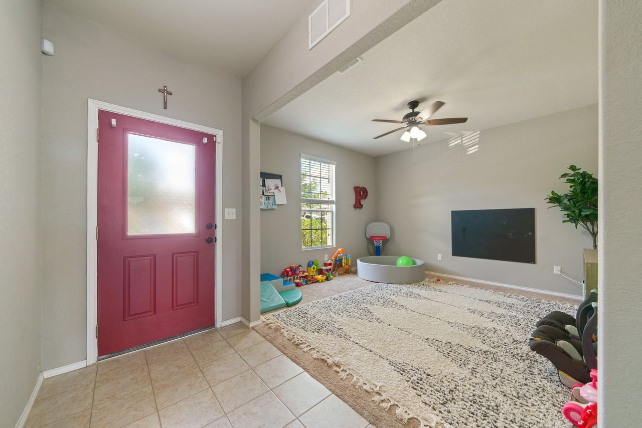 27326 Trinity Cross - Photo 3 of 45