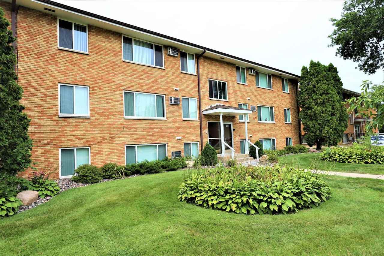 7420 Oliver Ave S - Photo 4 of 15