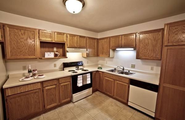 Parkside Village Apartment Homes in Mayville, WI Apartments 301 S