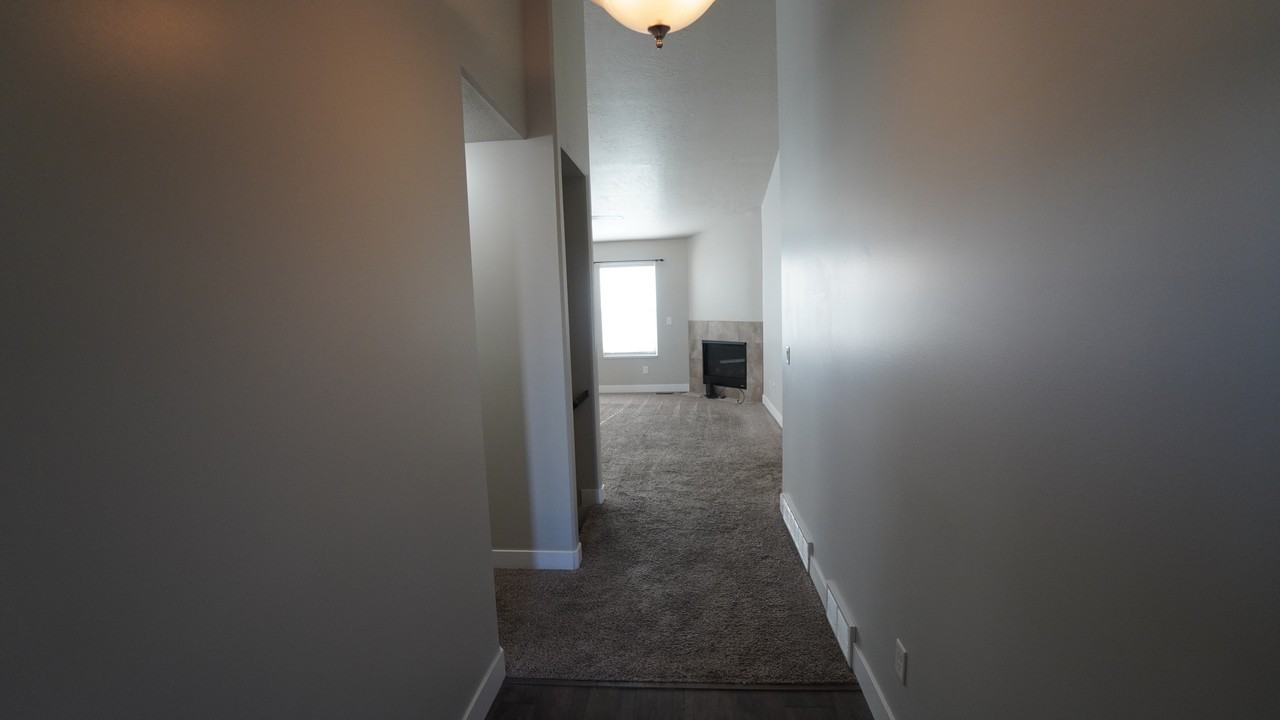 2133 Ws - Photo 3 of 30