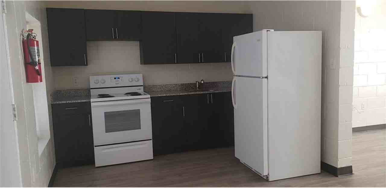 Holton Apartments - Photo 6 of 9