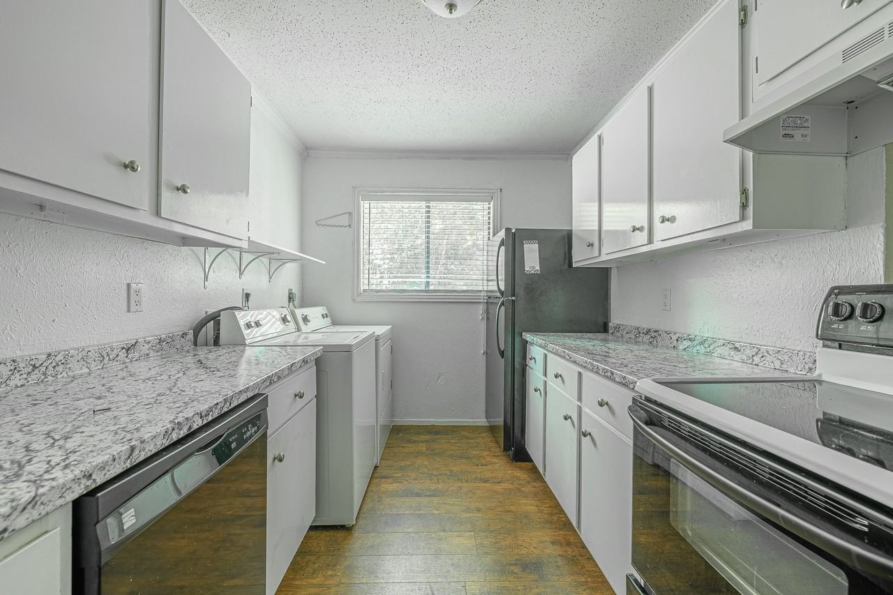 4403 Carter Creek Pkwy #2 - Photo 6 of 21
