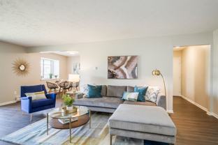 LaCroix Court Apartments - Photo 1 of 1