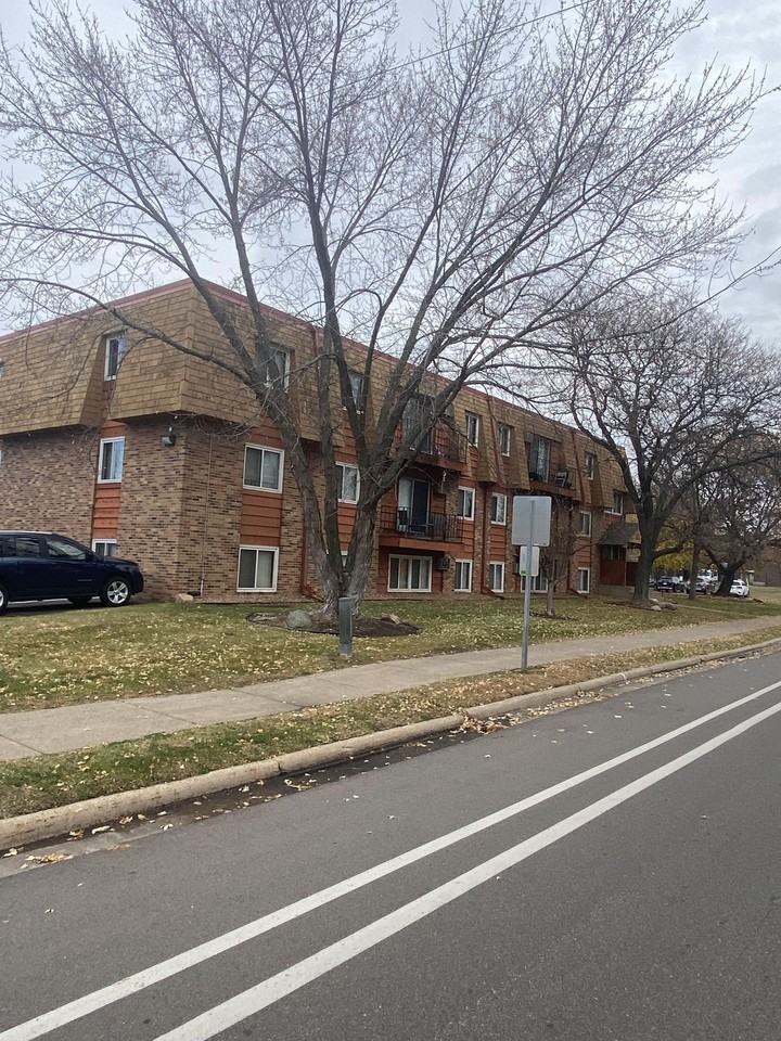 8008 W. 28th St. (Texas Terrace Apartments) - Photo 2 of 15