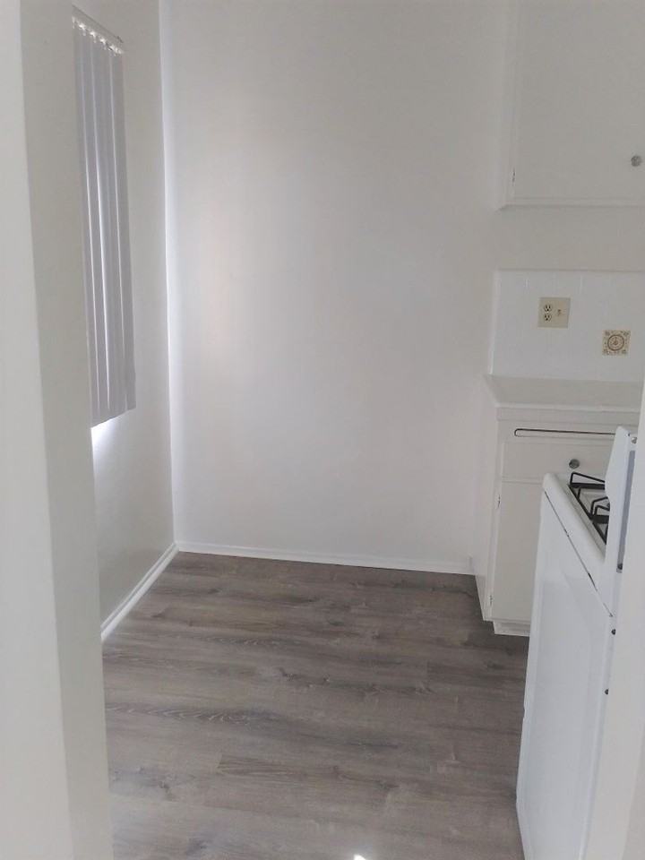 Century West Apartments -OH - Photo 7 of 8