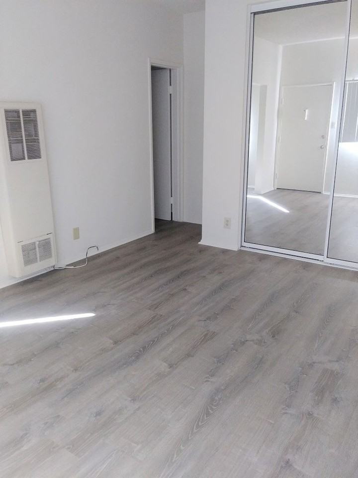 Century West Apartments -OH - Photo 3 of 8