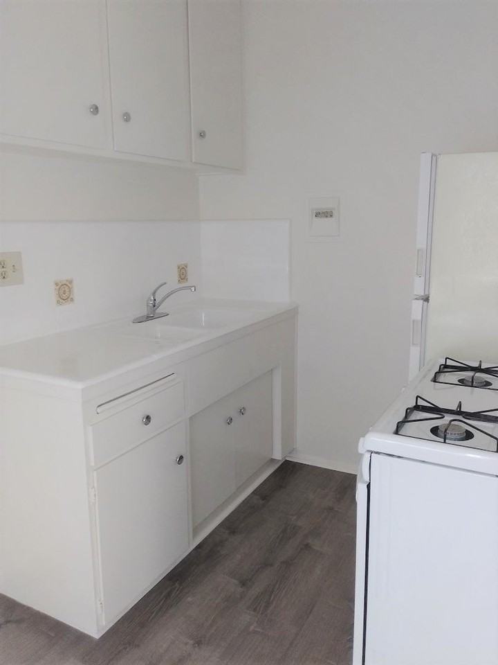 Century West Apartments -OH - Photo 4 of 8