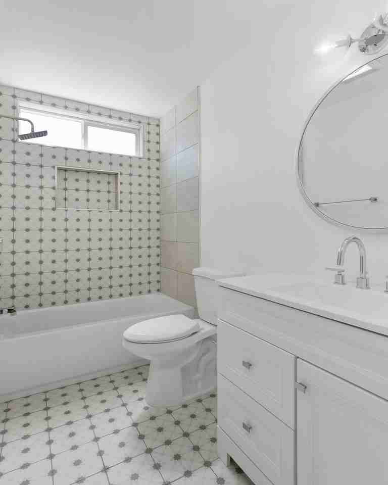 Marilyn Manor - Photo 3 of 50