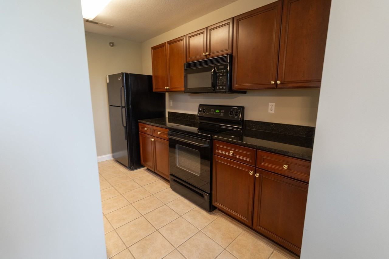 1100 Club Village Dr. - Photo 5 of 27