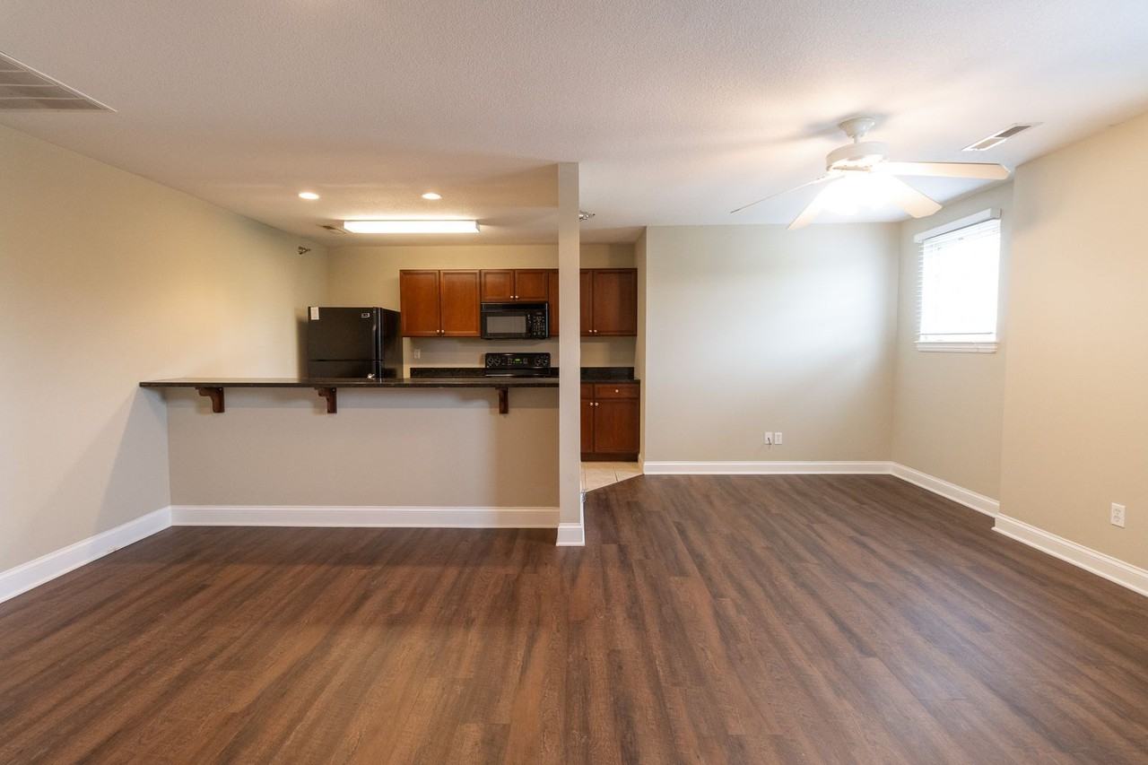 1100 Club Village Dr. - Photo 7 of 27