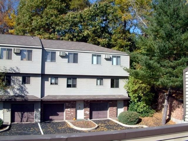 Two Bedroom Townhouses in Quiet Setting - Photo 2 of 6