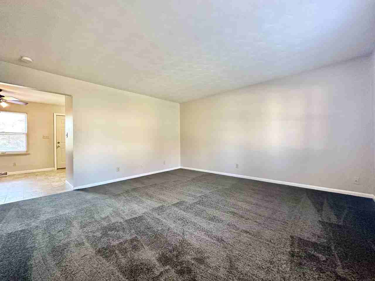 327 Glenn Ave - Photo 3 of 13