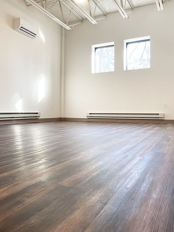 Gateway Lofts I - Photo 5 of 32