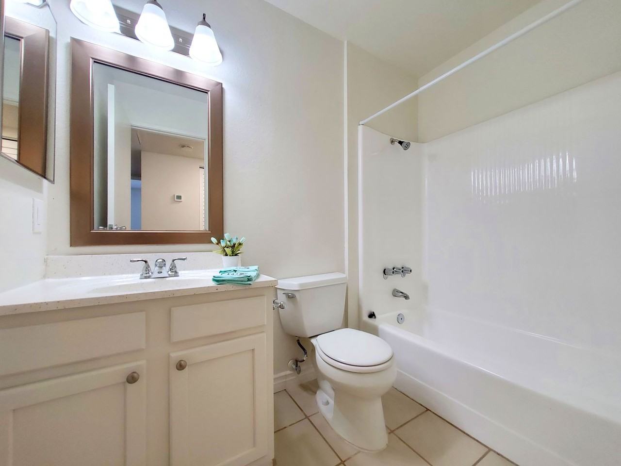 Evergreen Villas - Photo 7 of 24