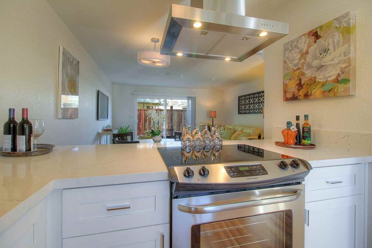 Bennett Valley Townhomes - Photo 4 of 40