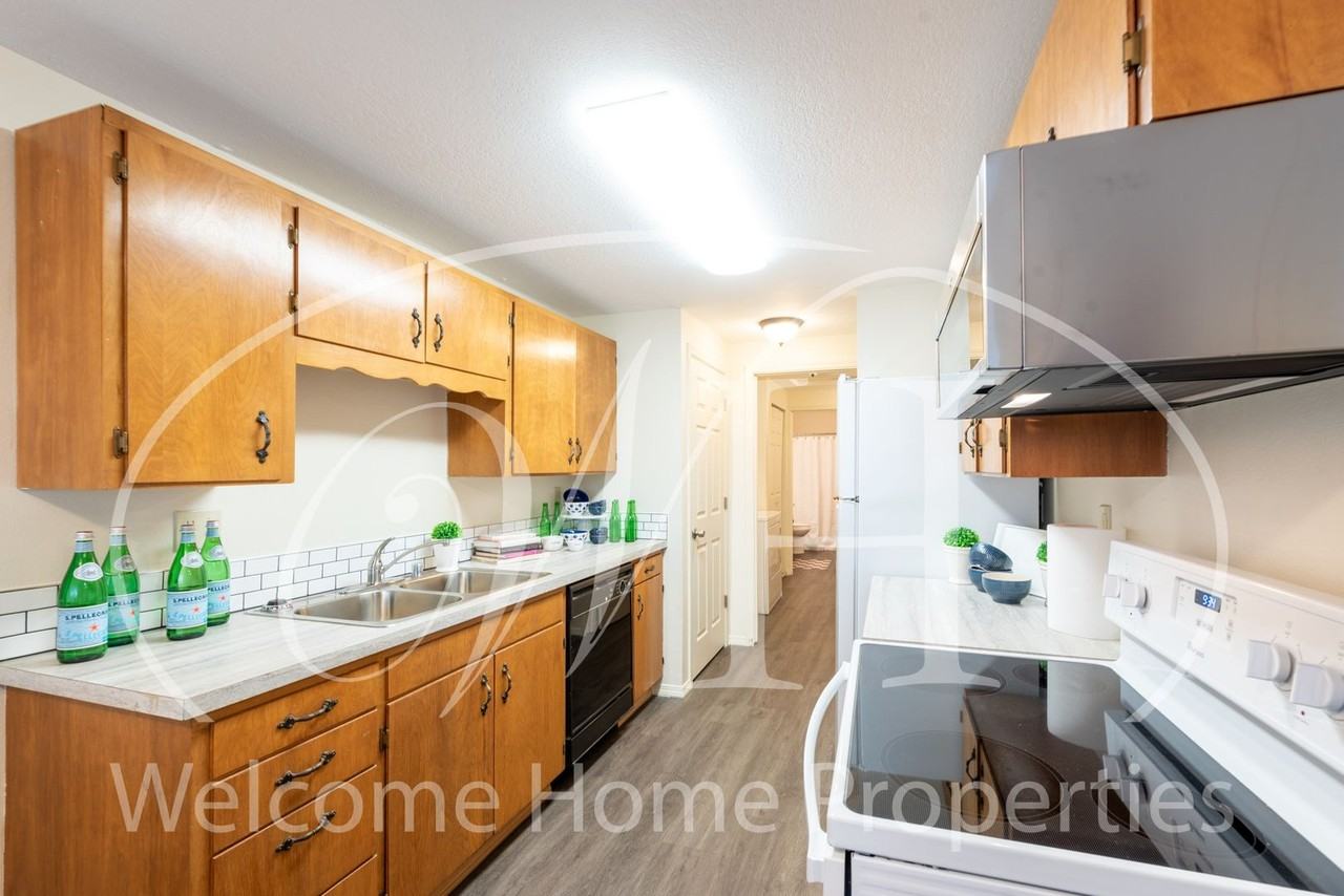 Irisview - SE 3rd St - Photo 4 of 19