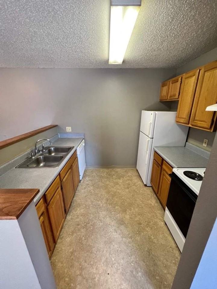 Prairie Rose Apartments 2805 Schroeder Dr, Emmetsburg, IA 50536 Zumper