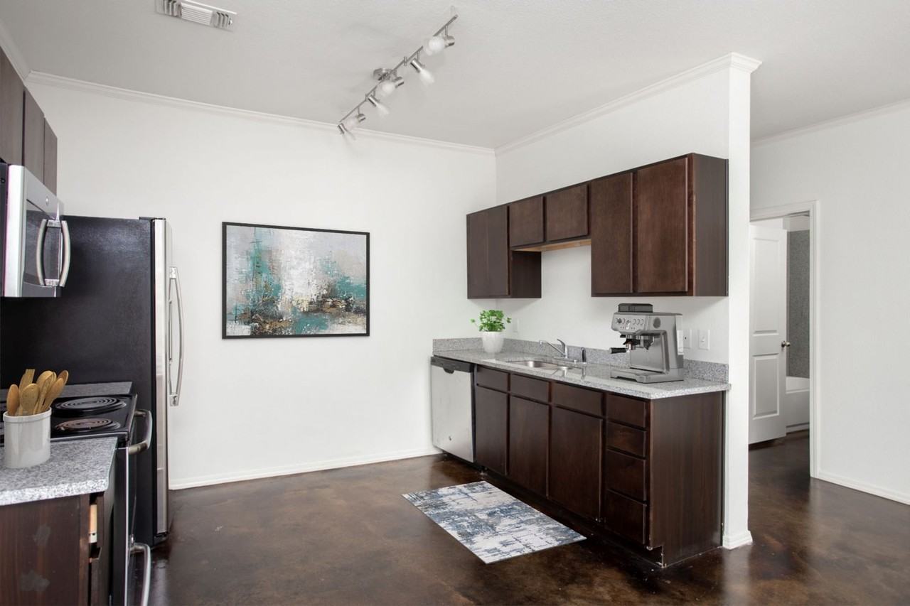 Residences at Town Square - Photo 5 of 50