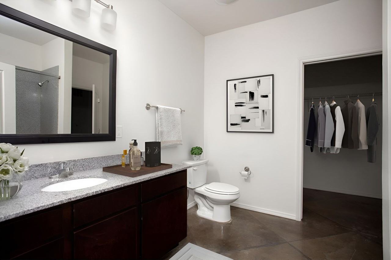 Residences at Town Square - Photo 5 of 50