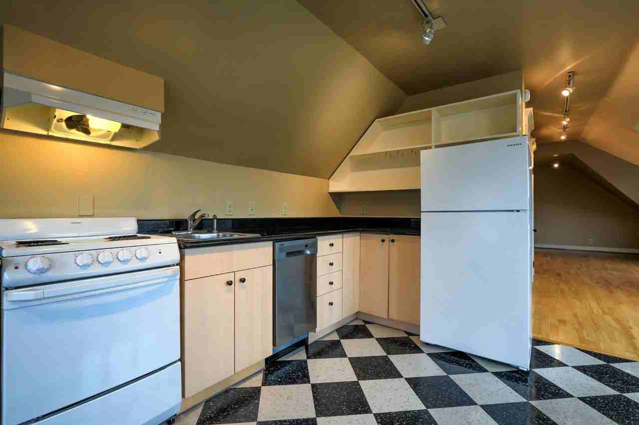 GRIDLOCK BUILDING (WHIM01) - Photo 3 of 26