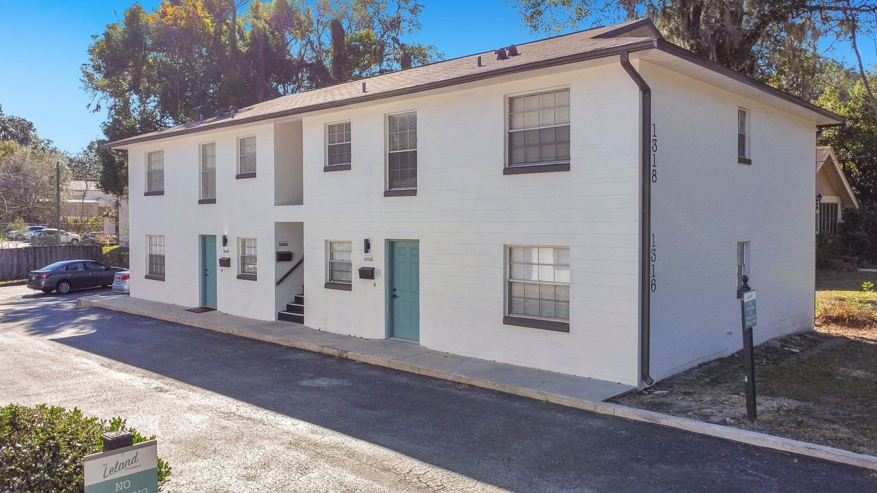 The Leland Apartments | 2 Bedroom Apartments in Ocala - Photo 2 of 14