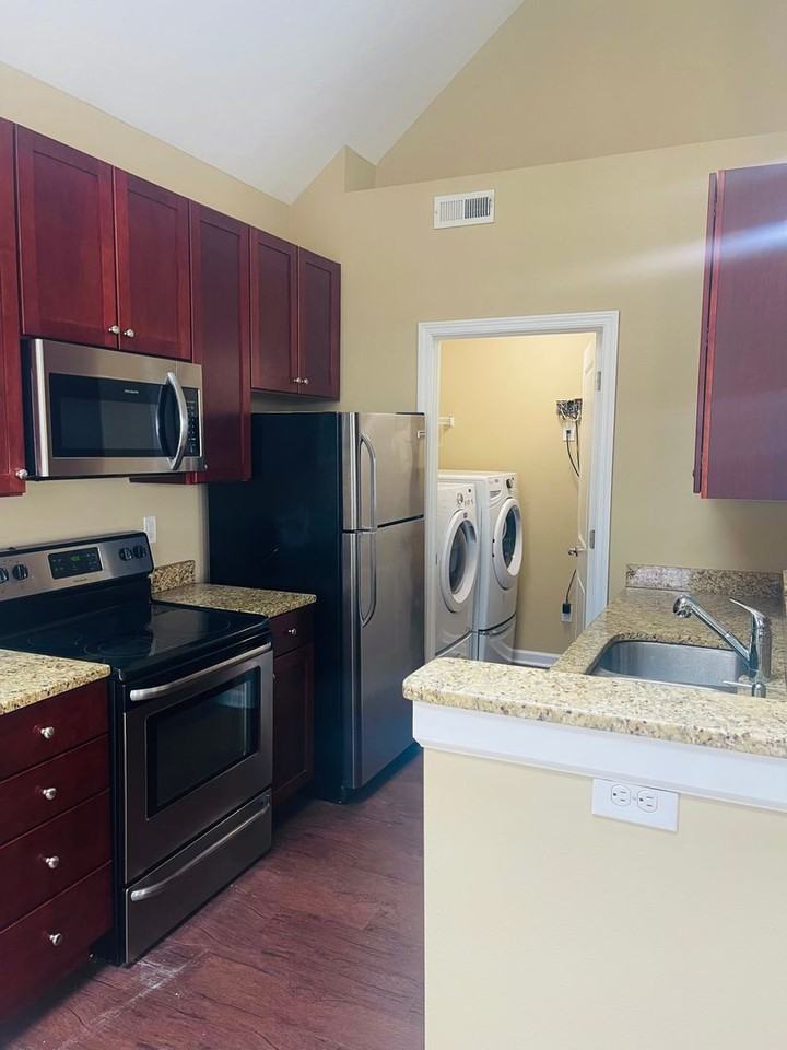 Urban Assets LLC-G3 - Photo 4 of 8