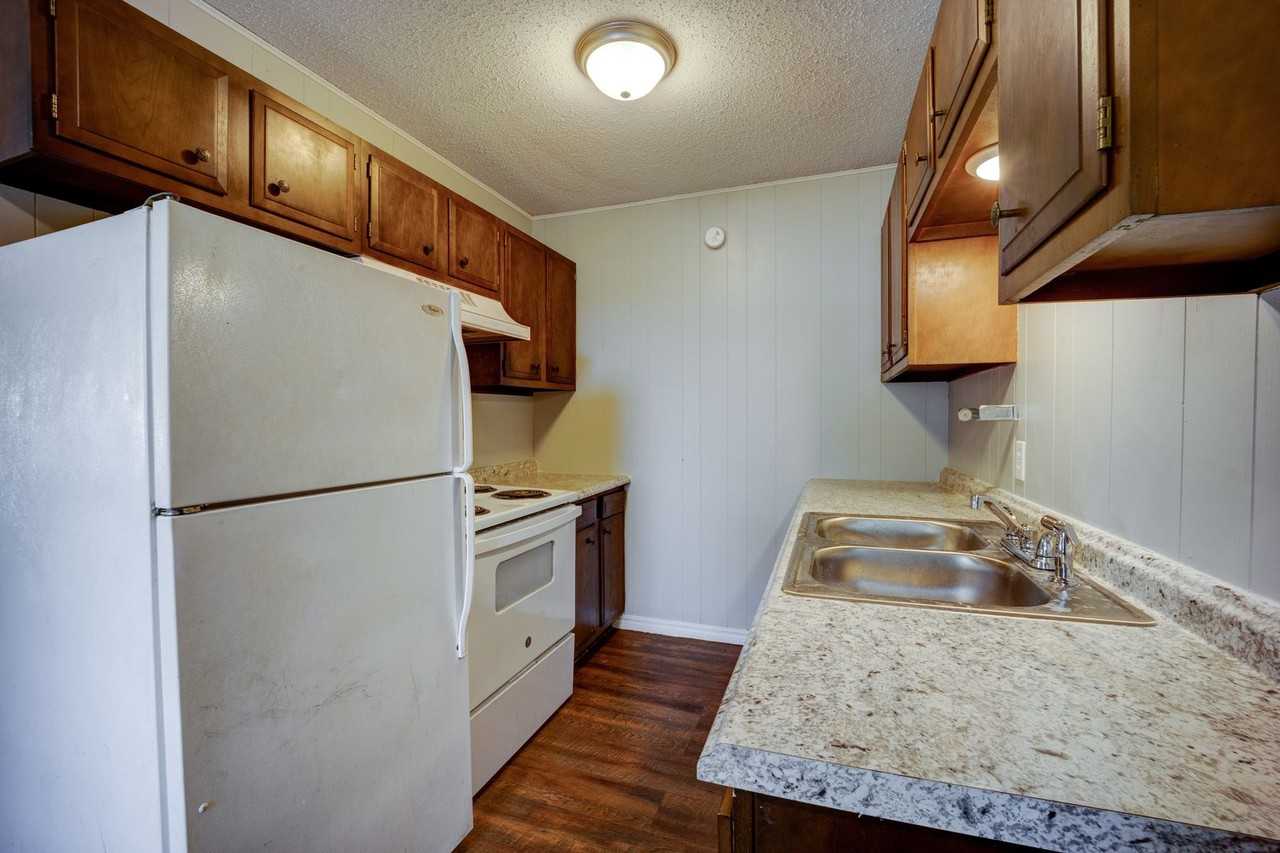 Magnolia Place: 1 & 2 Bedroom Apartments - Photo 5 of 14