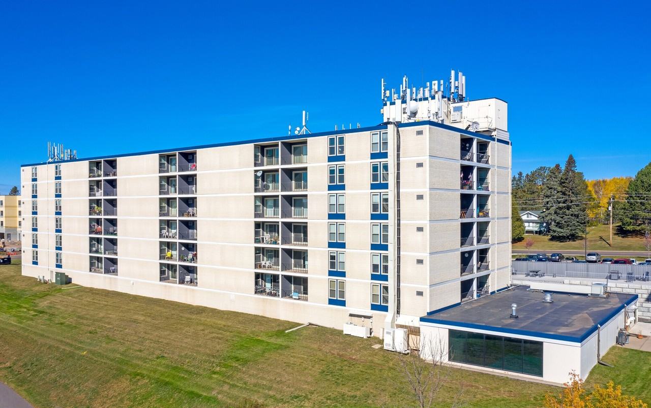 Miller Hill Manor - Photo 2 of 50